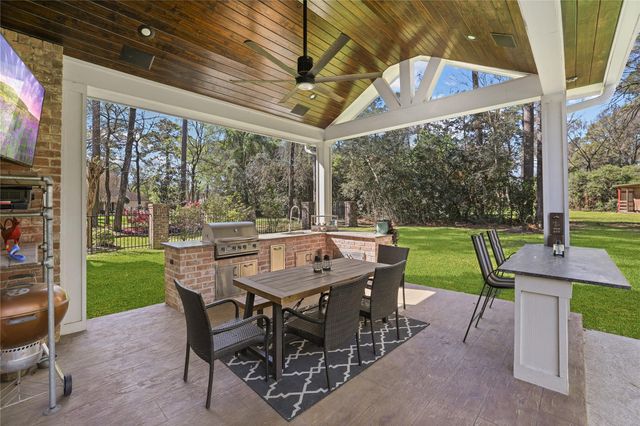 24221 Decker Prairie Rosehill Road, Magnolia, TX 77355