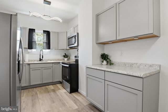 236 S HARTLEY ST, York, PA 17401