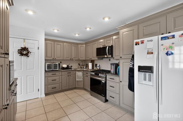 75 Grace Drive, Old Bridge, NJ 08857