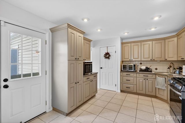 75 Grace Drive, Old Bridge, NJ 08857