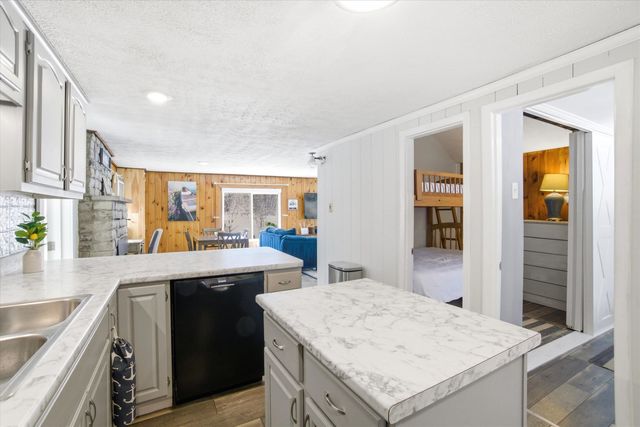 35 Lake Road, Epsom, NH 03234