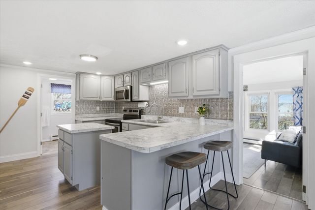 35 Lake Road, Epsom, NH 03234
