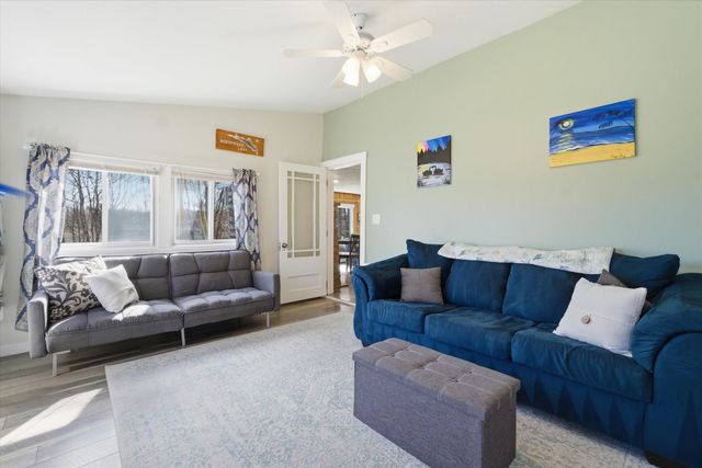 35 Lake Road, Epsom, NH 03234