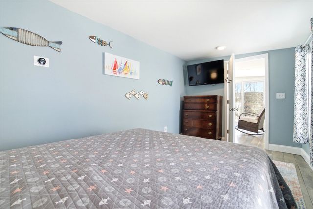 35 Lake Road, Epsom, NH 03234