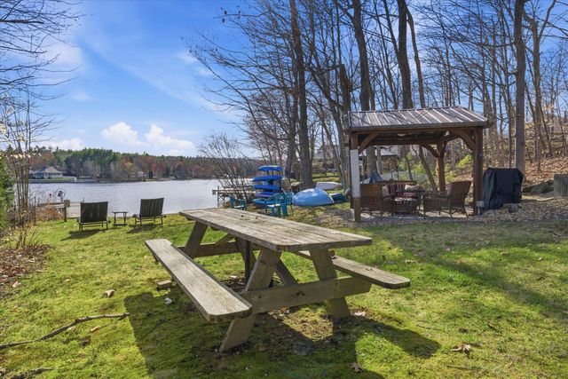 35 Lake Road, Epsom, NH 03234