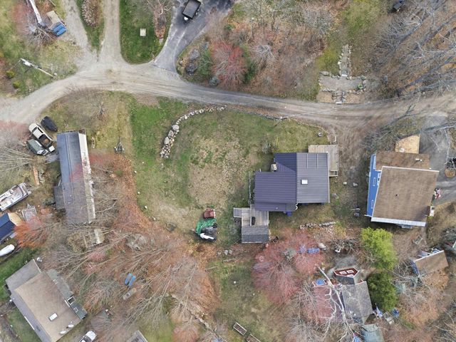 35 Lake Road, Epsom, NH 03234