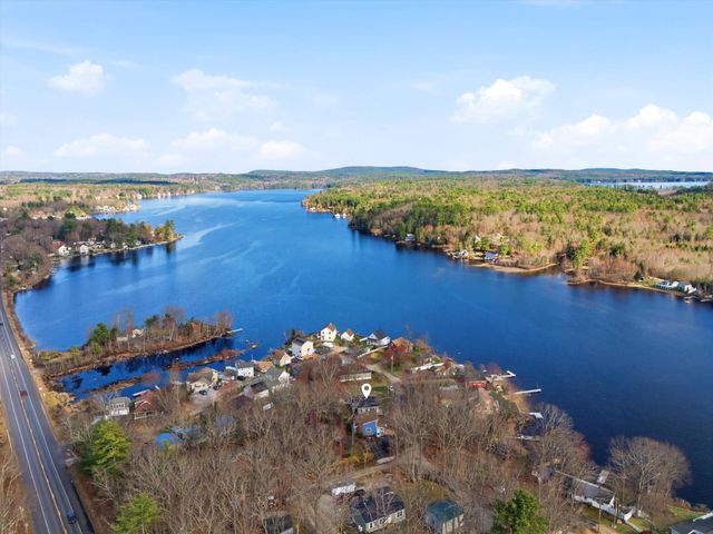 35 Lake Road, Epsom, NH 03234