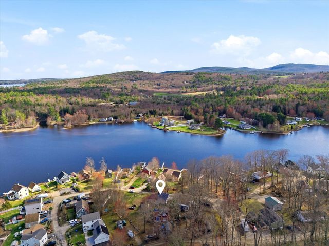 35 Lake Road, Epsom, NH 03234