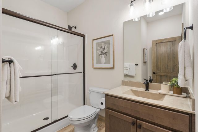 277 Meadow Spring Way, Hollister, MO 65672