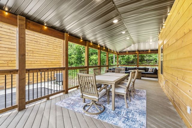 277 Meadow Spring Way, Hollister, MO 65672
