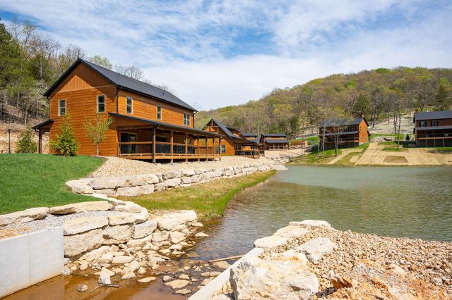 277 Meadow Spring Way, Hollister, MO 65672