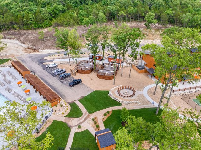 277 Meadow Spring Way, Hollister, MO 65672