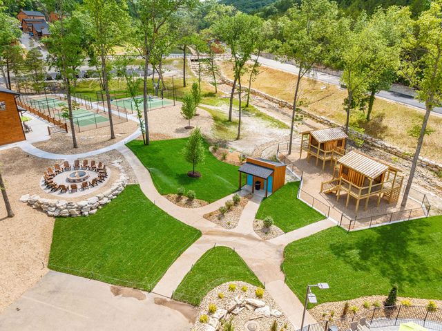 277 Meadow Spring Way, Hollister, MO 65672