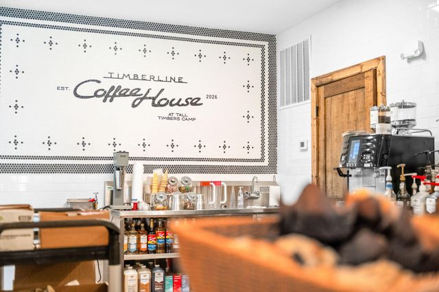 277 Meadow Spring Way, Hollister, MO 65672