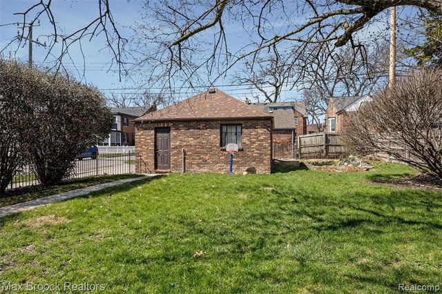 18001 Birchcrest Drive, Detroit, MI 48221