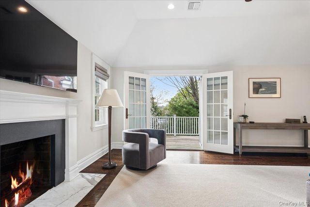 27 Kensington Road, Scarsdale, NY 10583