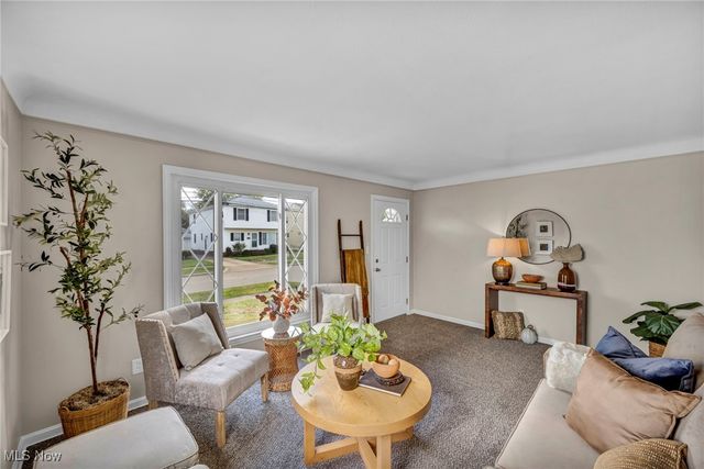 1560 Douglas Road, Wickliffe, OH 44092