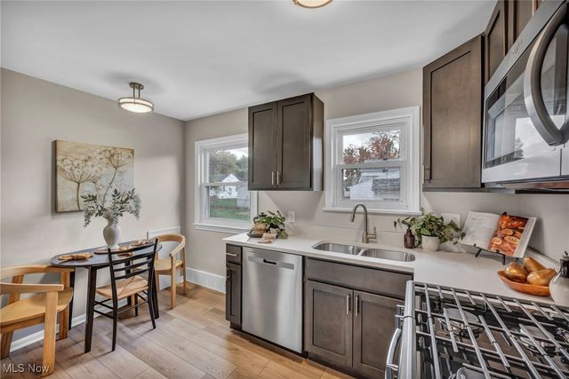 1560 Douglas Road, Wickliffe, OH 44092