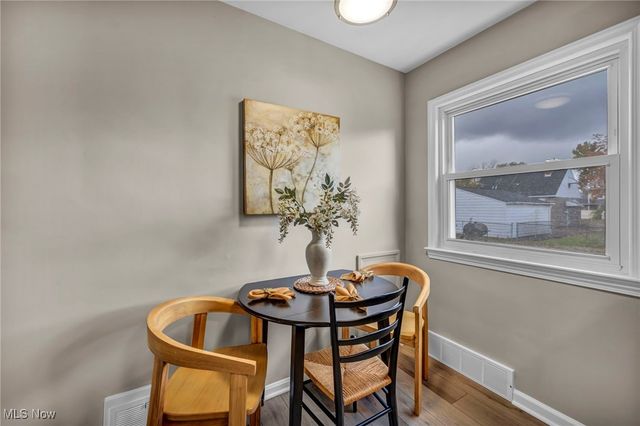 1560 Douglas Road, Wickliffe, OH 44092