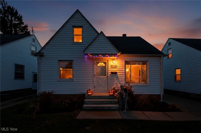 1560 Douglas Road, Wickliffe, OH 44092