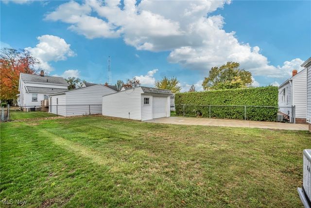 1560 Douglas Road, Wickliffe, OH 44092