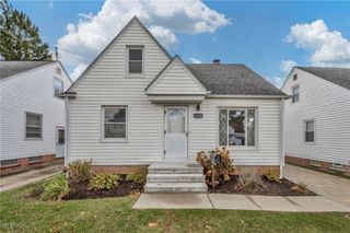 1560 Douglas Road, Wickliffe, OH 44092