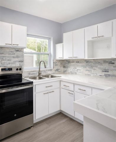 432 NW 103rd St 2, Miami, FL 33150