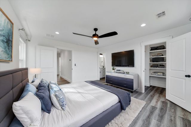 294 SHADY BLUFF DR, Wimberley, TX 78676