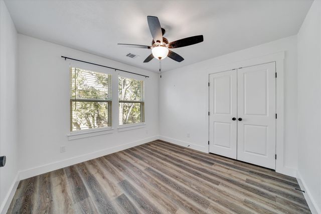 294 SHADY BLUFF DR, Wimberley, TX 78676