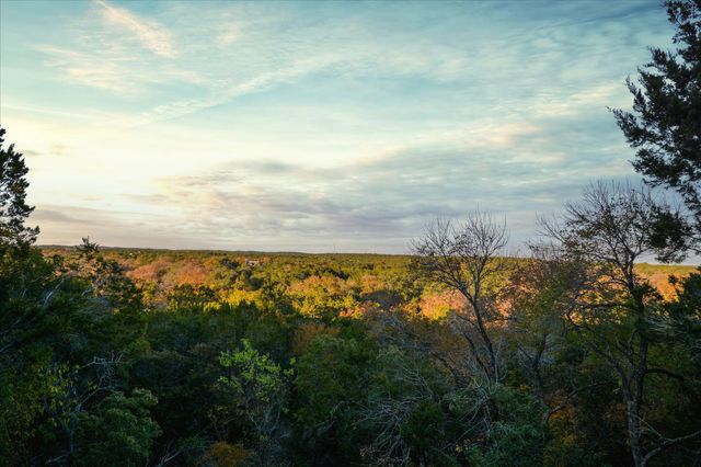 294 SHADY BLUFF DR, Wimberley, TX 78676