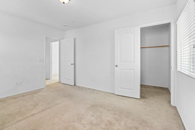 7076 Luminaire Court, Eastvale, CA 92880