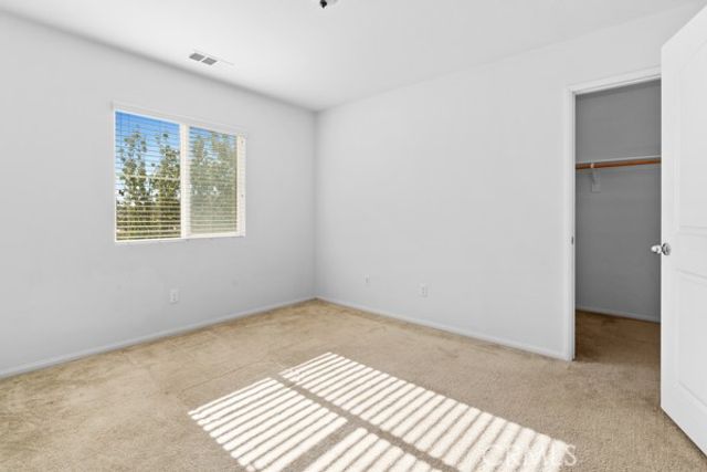 7076 Luminaire Court, Eastvale, CA 92880