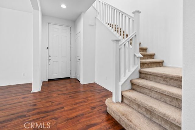 7076 Luminaire Court, Eastvale, CA 92880