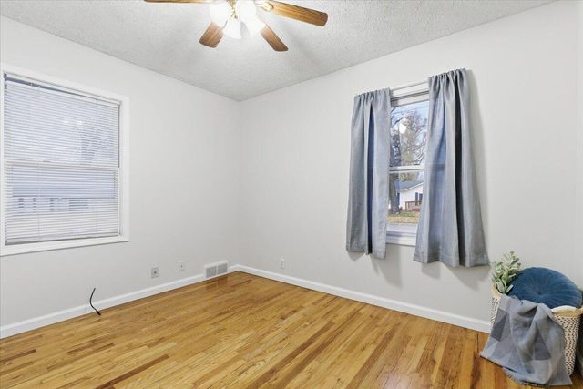 2837 6TH Avenue, Council Bluffs, IA 51501