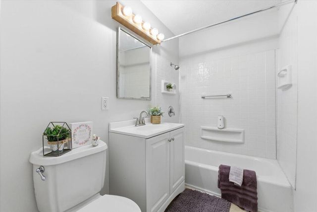 2837 6TH Avenue, Council Bluffs, IA 51501