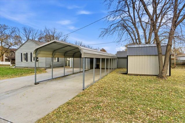 2837 6TH Avenue, Council Bluffs, IA 51501