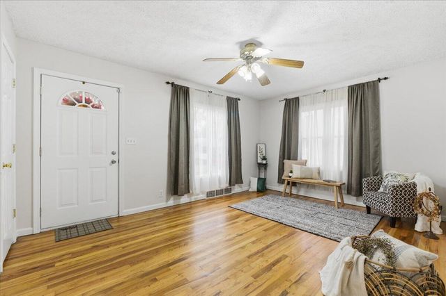 2837 6TH Avenue, Council Bluffs, IA 51501