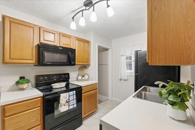 2837 6TH Avenue, Council Bluffs, IA 51501