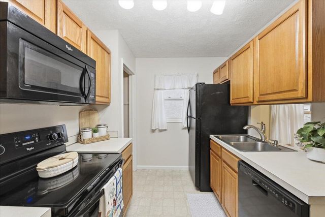 2837 6TH Avenue, Council Bluffs, IA 51501