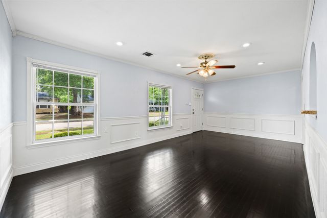 1804 Stewart Drive, Arlington, TX 76013