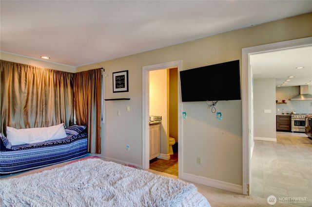 18064 Mariposa Lane, Mount Vernon, WA 98274