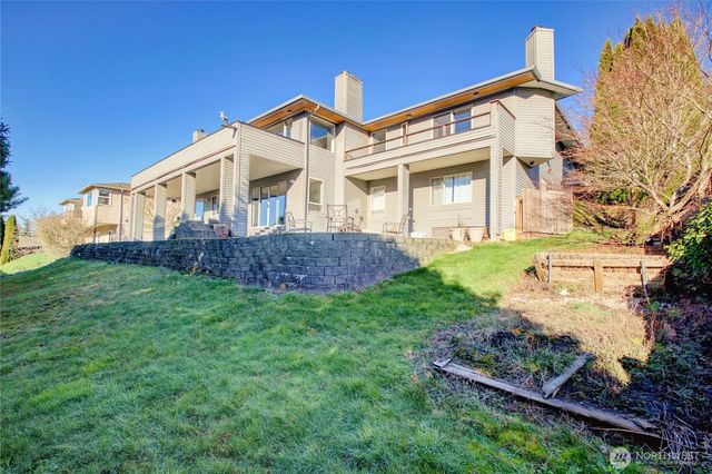 18064 Mariposa Lane, Mount Vernon, WA 98274