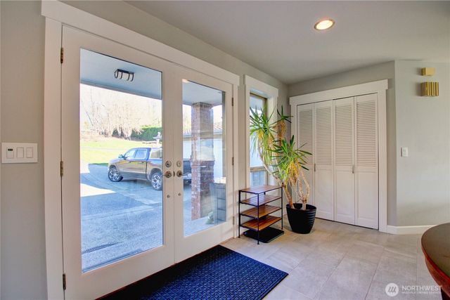 18064 Mariposa Lane, Mount Vernon, WA 98274