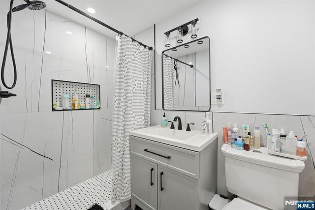 712 Broad Street 3C, Elizabeth, NJ 07208