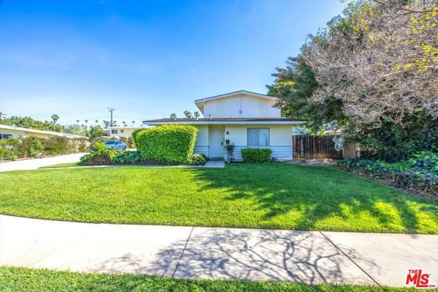 32 N San Mateo Street, Redlands, CA 92373