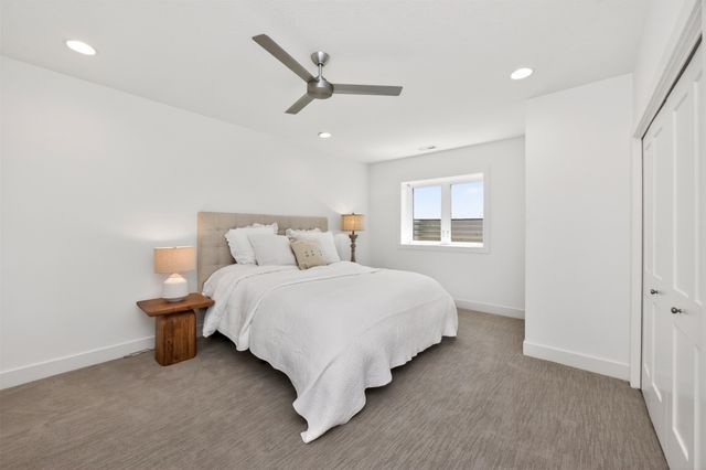 11128 Westport Drive, West Des Moines, IA 50266