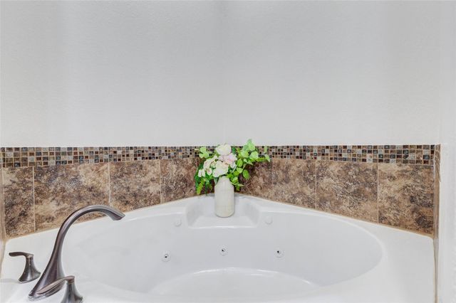 5327 Whitmore Street, Fulshear, TX 77441