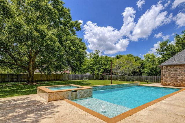 5327 Whitmore Street, Fulshear, TX 77441