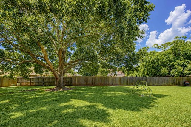 5327 Whitmore Street, Fulshear, TX 77441