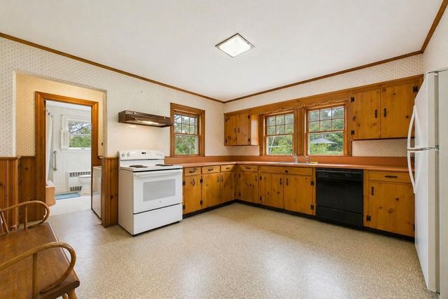 243 Old County Road, East Sandwich, MA 02537